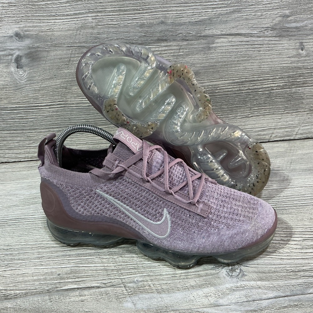 Nike Air VaporMax 2021 Flyknit Shoes Womens Size 9.5 Pink Sneakers DC9454-500